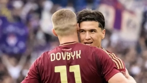 “Roma”ni Yevropaga yetaklayotgan duet: Shomurodov va Dovbik tandemidan xavotirlanish vaqti keldi!