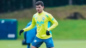 “Manchester Siti” himoyasini qayta qurmoqda: Husanov markazda asosiy figuraga aylanishi mumkin