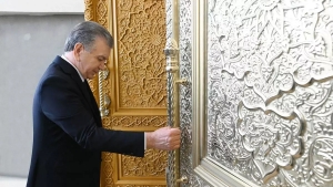 Prezident Shavkat Mirziyoyev Islom tsivilizatsiyasi markazidagi ishlar bilan tanishdi