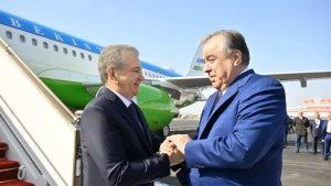 Shavkat Mirziyoyev Xo‘jand shahriga yetib bordi (foto)