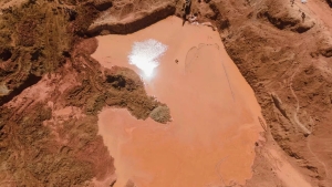 Mali gʻarbidagi noqonuniy oltin shaxtasi qulashi oqibatida 48 kishi halok boʻldi