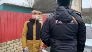 Kurskda 16 yoshli o‘smir maktabga bostirib kirdi