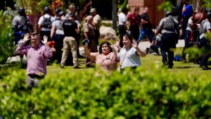 Floridadagi universitetda politsiyachining o‘g‘li otishma sodir etdi (video)