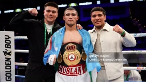 O‘zbekiston boksi yangi yulduzga ega: Ruslan Abdullayev faxrli g‘alabani nishonladi! (video)