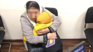 Pastdarg‘omlik qaynona nima uchun nabirasi bilan faqat MIBchilar yordamida ko‘rishmoqda?