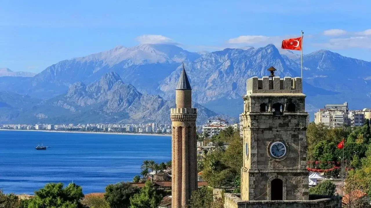 Ko‘p qutbli dunyoda – Turkiya va turkiy birlik