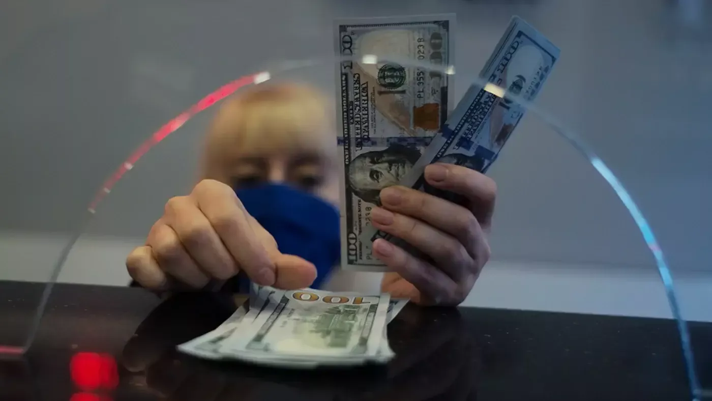 O'zbekistonda dollar kursi yana oshdi