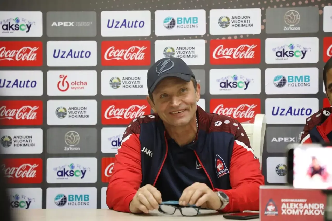 «Andijon» klubi bosh murabbiy Aleksandr Xomyakov bilan xayrlashdi