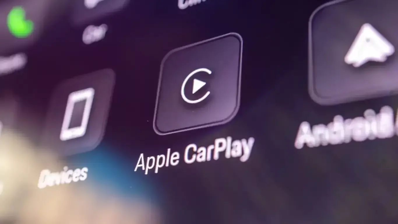 Yangilangan CarPlay Android Auto‘ga o‘xshab qoldi